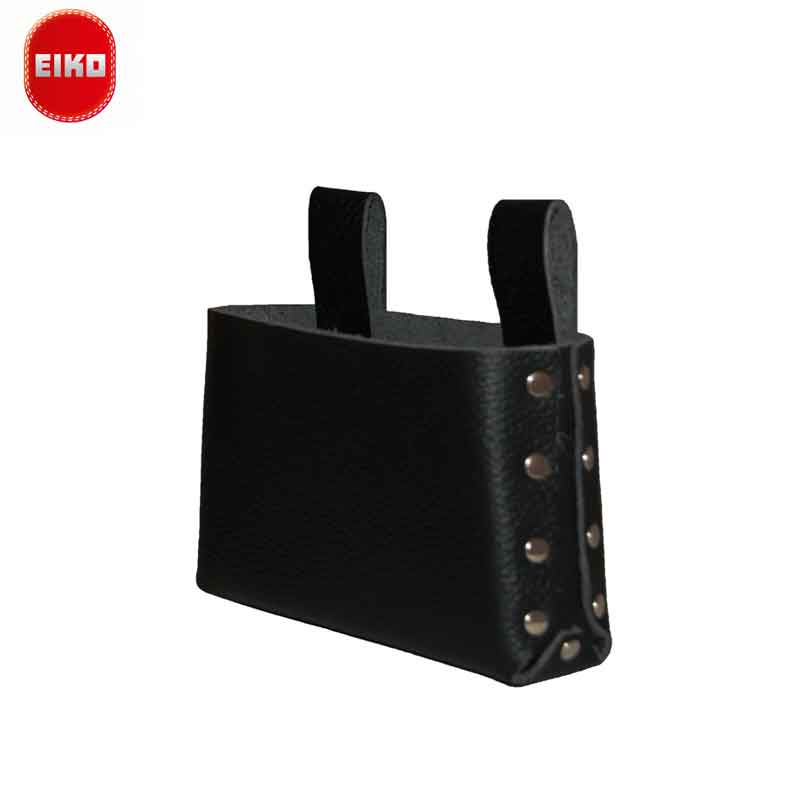 Eiko Nageltasche einfach mit Nieten